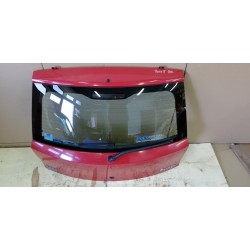 Punto II 5D 98- tylna klapa bagażnika czerwona