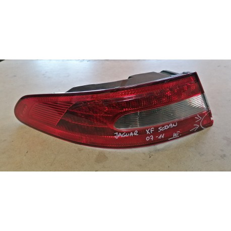 Jaguar XF 07- lampa tylna lewa 8X2313405BC