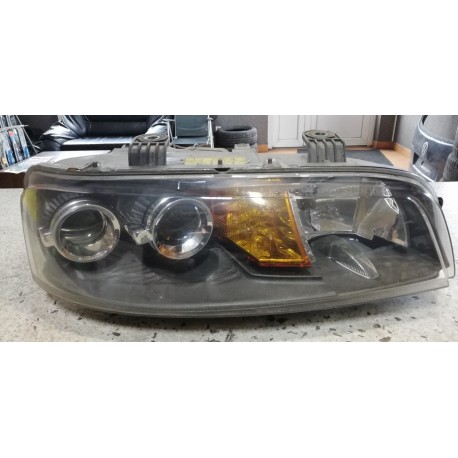 Fiat Punto II 98- reflektor prawy + halogen