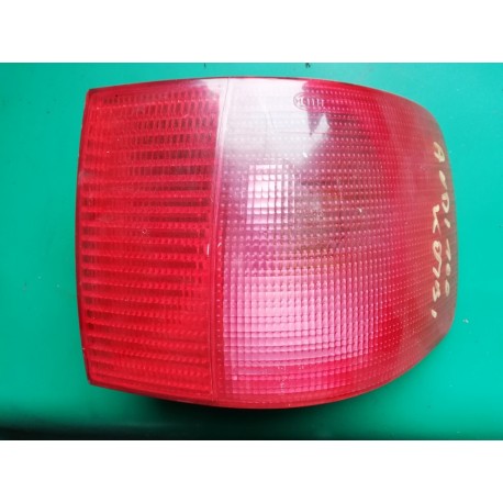 Audi A6 C4 kombi 94- lampa tylna prawa 138008