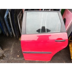 VW Polo IV 9N 01- drzwi tylne lewe czerwone