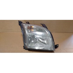 Ford Fusion 02- lampa prawy przód