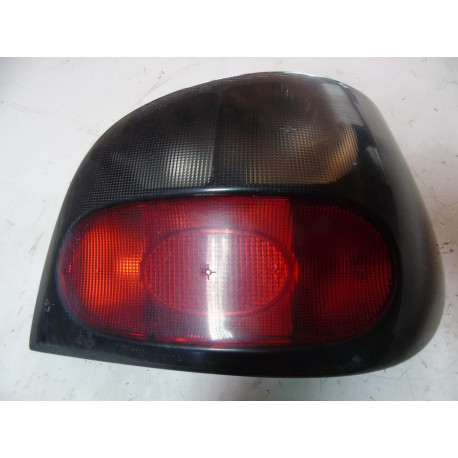 Renault Megane HB I 95-99 lampa tylna prawa