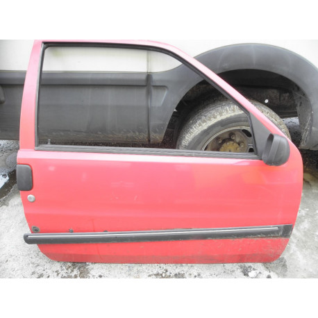 Peugeot 106 lift 96- drzwi prawe czerwone